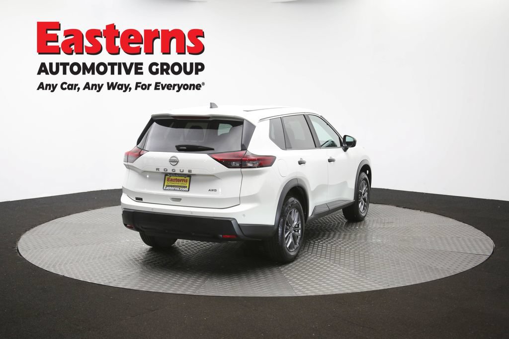 Used 2024 Nissan Rogue S AWD/4WD image 40