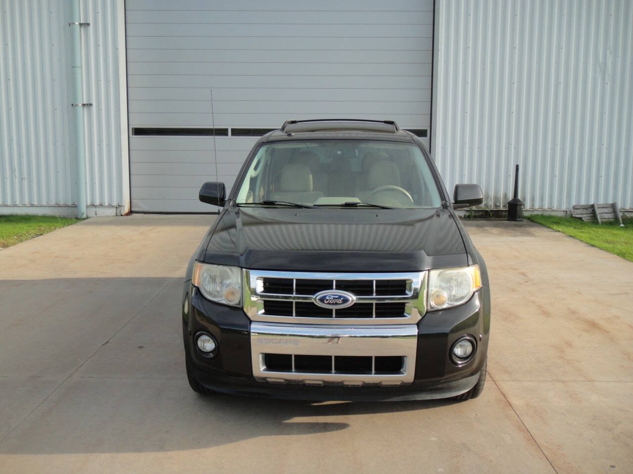 Used 2011 Ford Escape Limited w/ 302A Rapid Spec Order Code AWD/4WD image 3