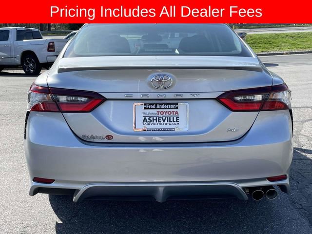 Used 2024 Toyota Camry SE w/ Convenience Package FWD image 4