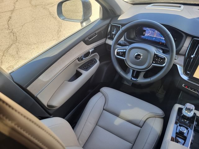 New 2026 Volvo XC90 T8 Ultra w/ Protection Package AWD/4WD image 10