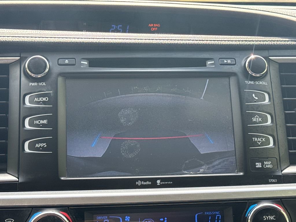 Used 2015 Toyota Highlander XLE AWD/4WD image 26