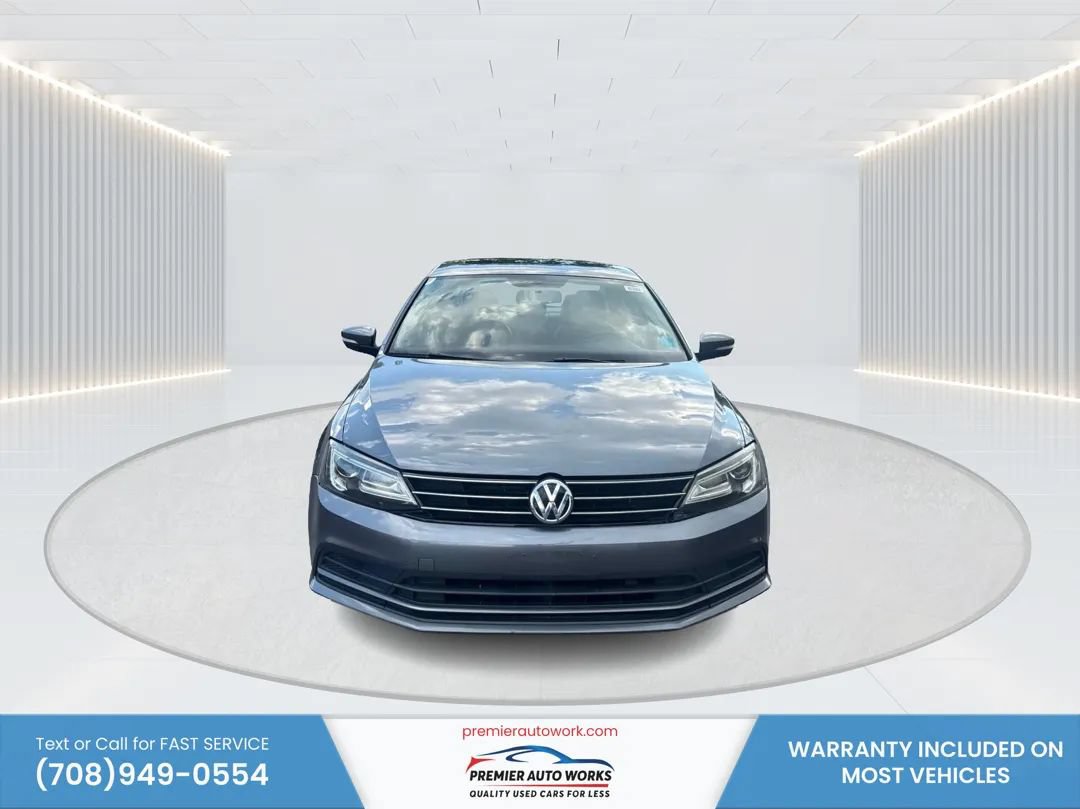 Used 2015 Volkswagen Jetta SE FWD image 2