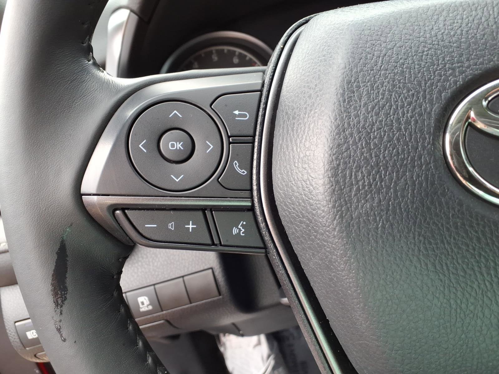 Certified 2023 Toyota Camry SE AWD/4WD image 13