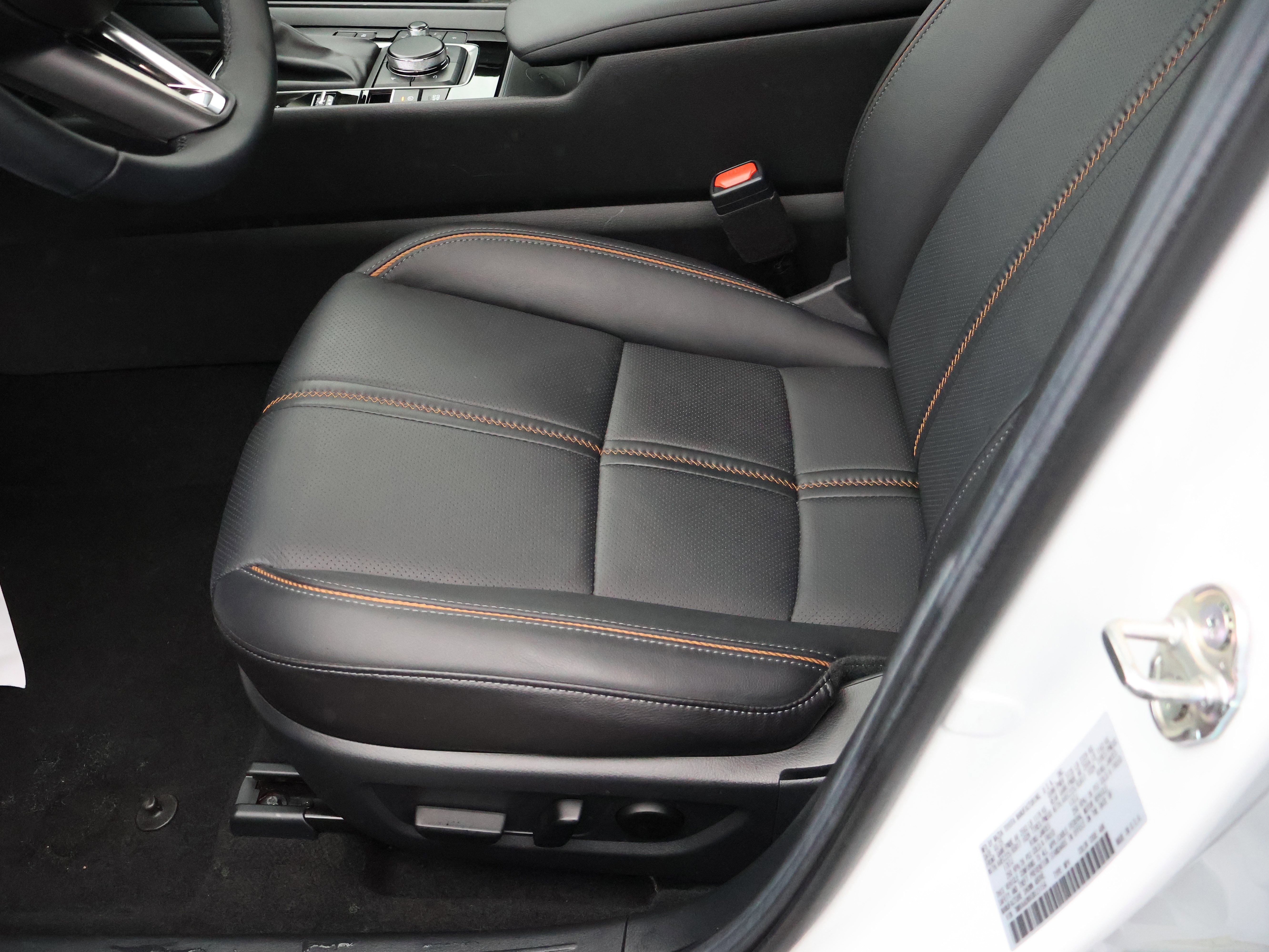 Certified 2025 MAZDA CX-50 AWD 2.5 Hybrid w/ Premium Pkg image 34