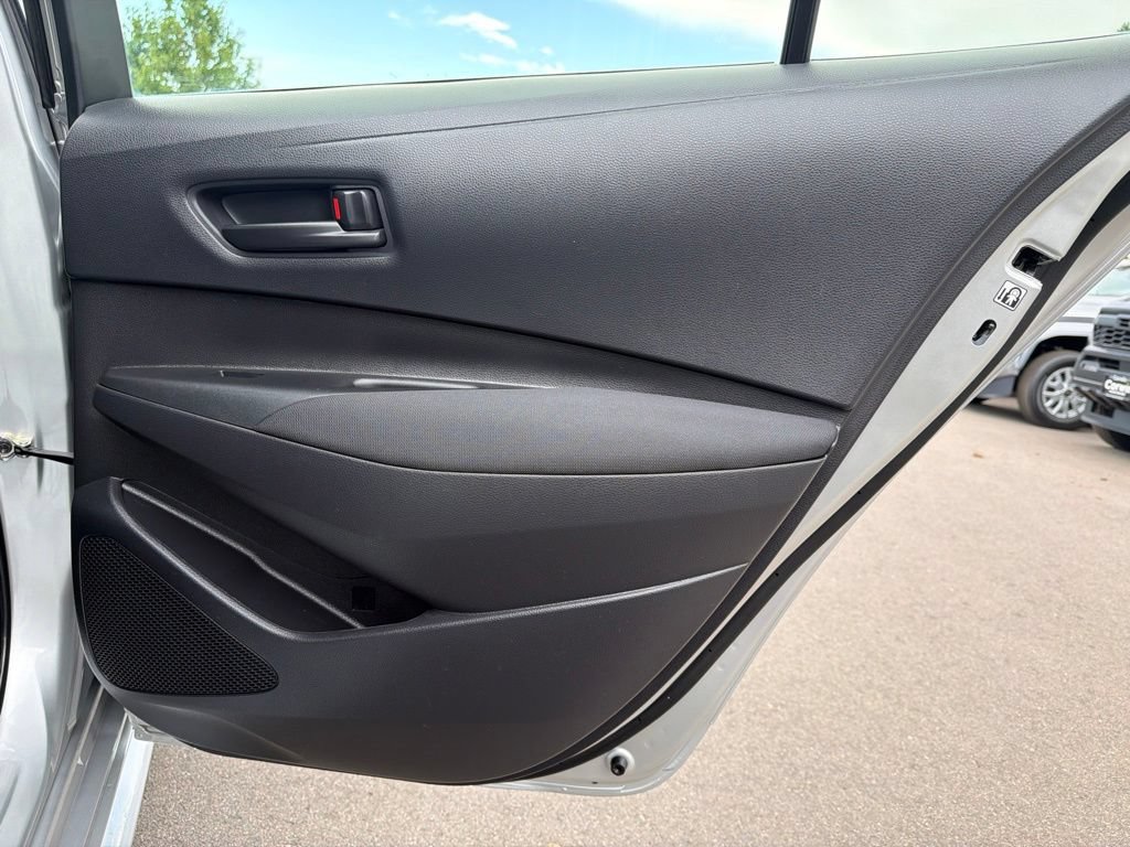 Used 2023 Toyota Corolla LE w/ LE Premium Package FWD image 14