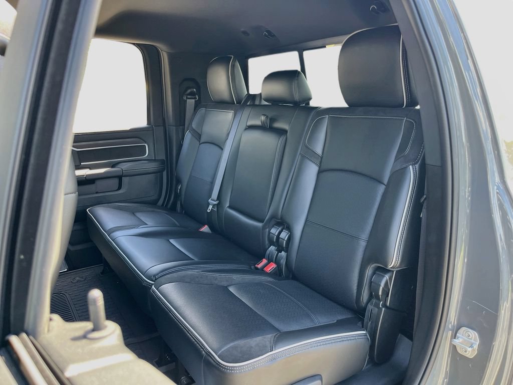 New 2026 RAM 2500 Laramie AWD/4WD image 25