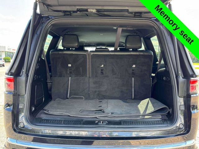 Used 2024 Jeep Wagoneer Series II w/ Flexible Seating Group AWD/4WD image 40