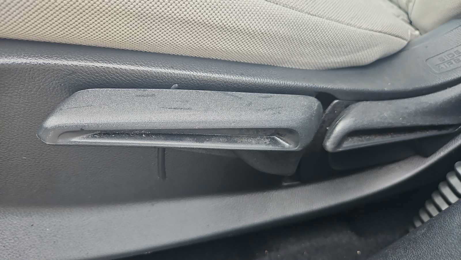 Certified 2025 Honda HR-V LX image 14