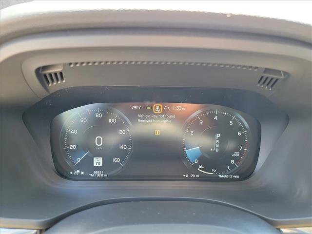 Used 2021 Volvo XC60 T5 Momentum w/ Advanced Package image 19