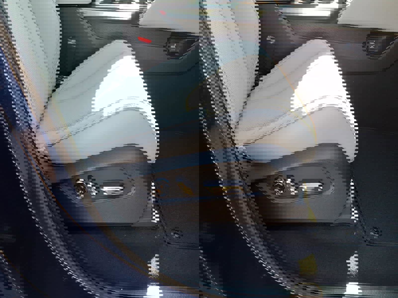 Certified 2024 Acura MDX SH-AWD w/ Technology Package image 14