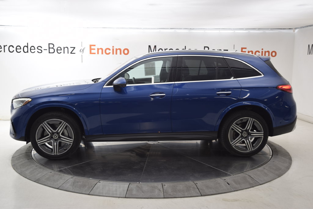 Used 2023 Mercedes-Benz GLC 300 image 3