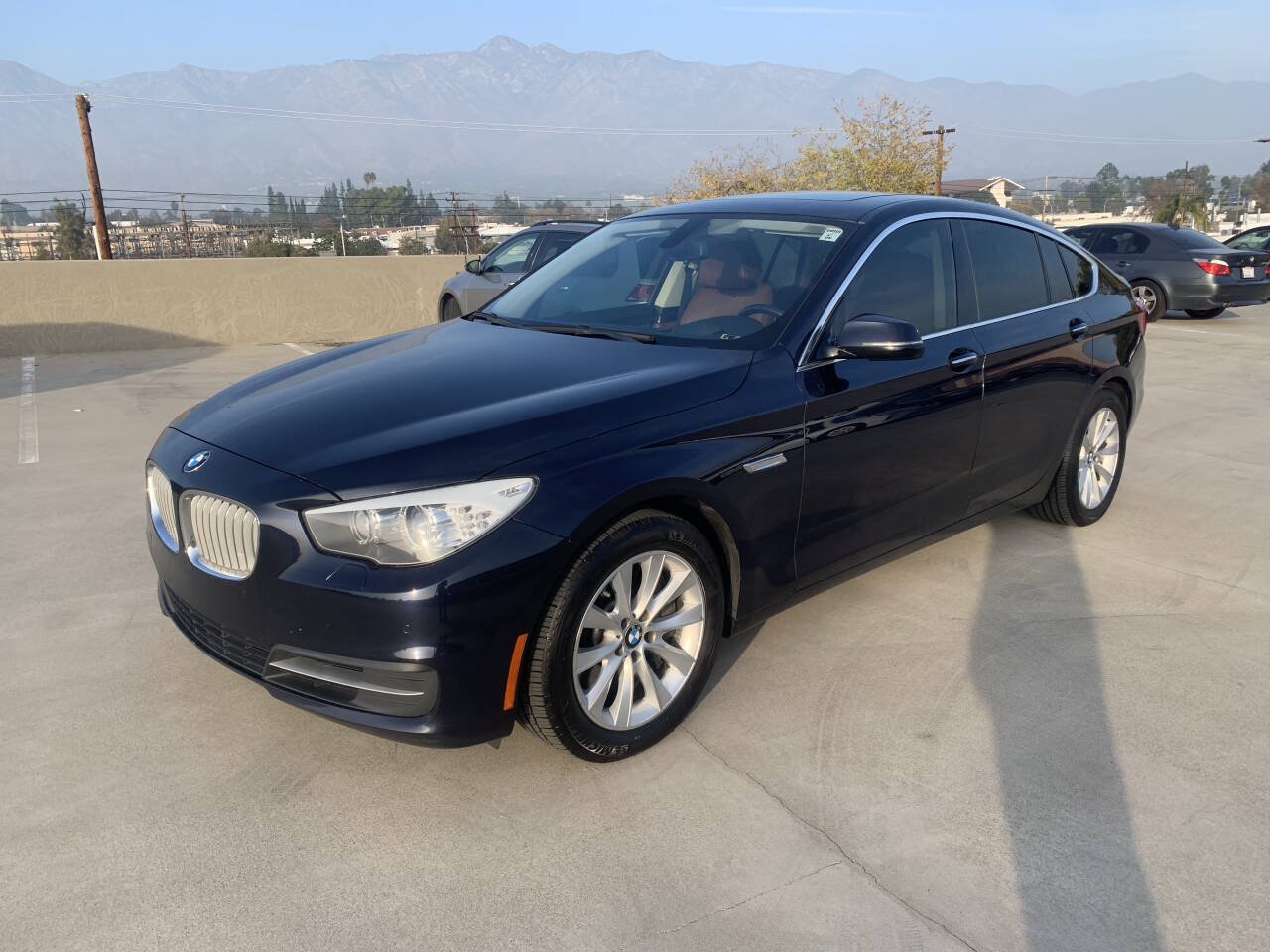 Used 2014 BMW 550i Gran Turismo RWD image 3