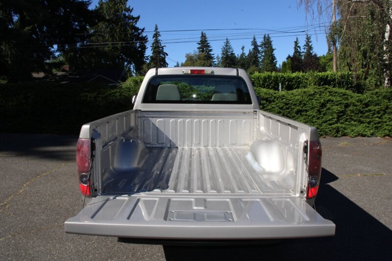 Used 2005 Chevrolet Colorado 2WD Regular Cab image 16