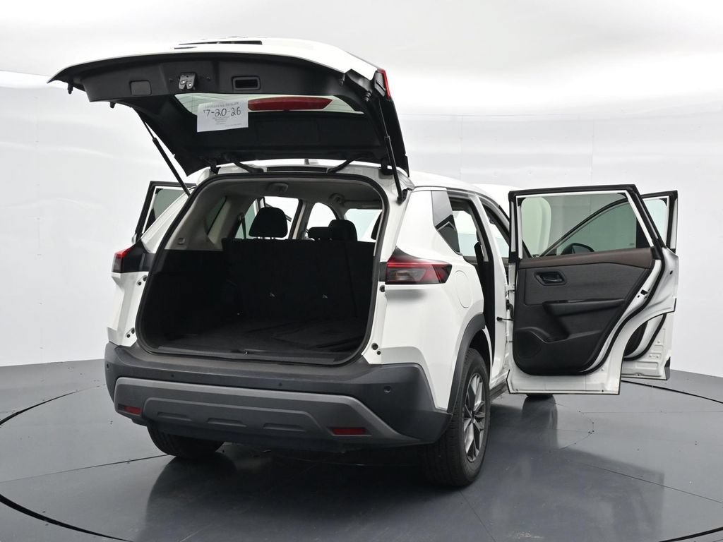 Used 2023 Nissan Rogue S FWD image 36