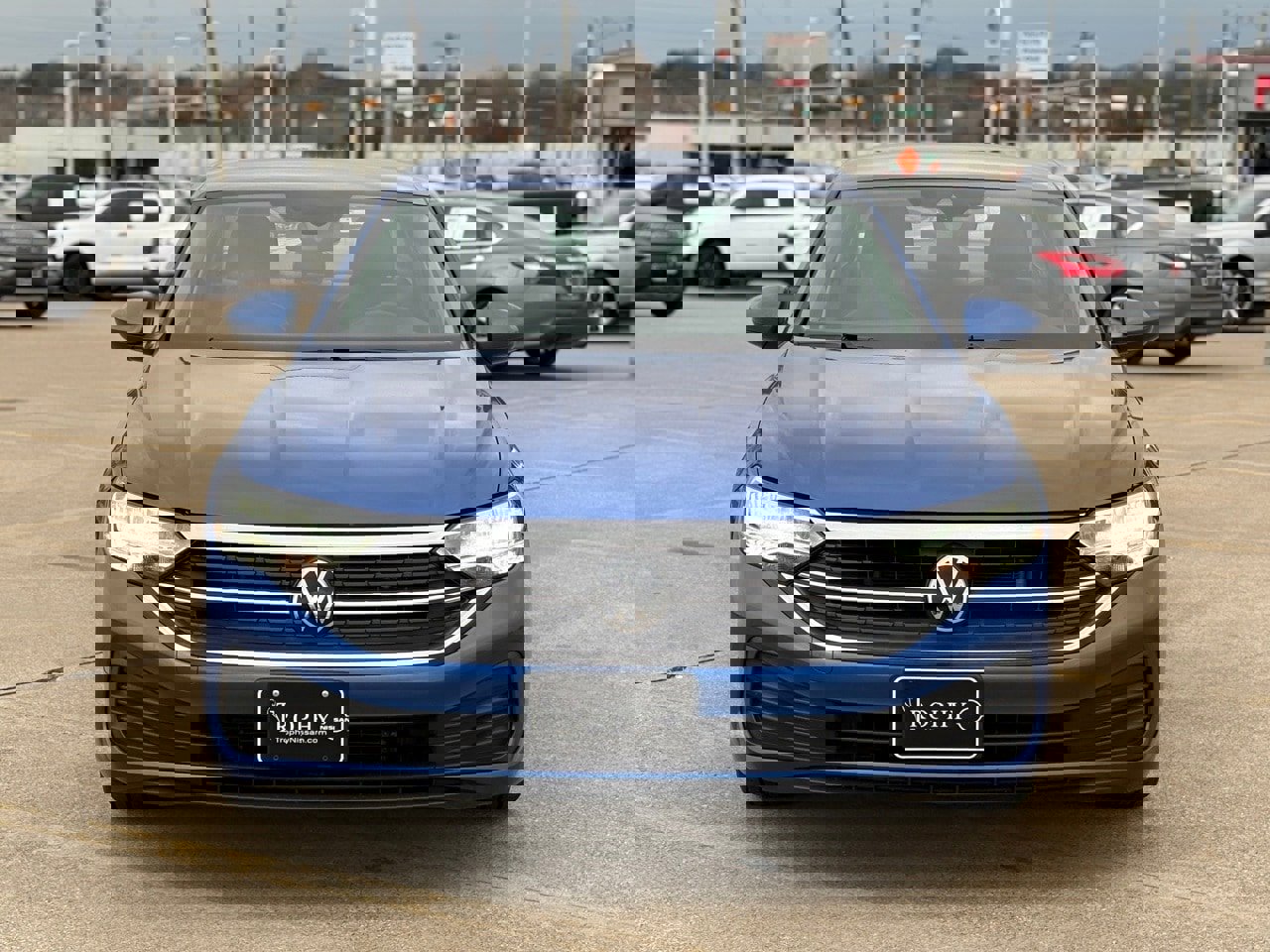 Used 2024 Volkswagen Jetta SE image 4