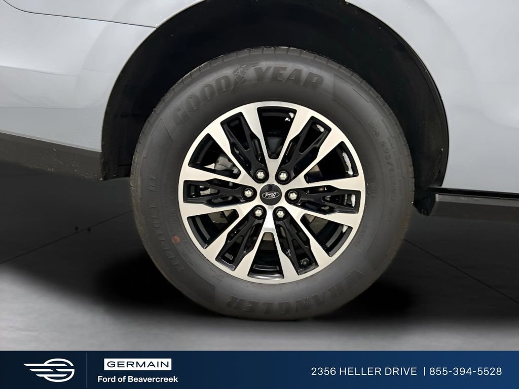 Certified 2025 Ford Expedition Platinum image 9