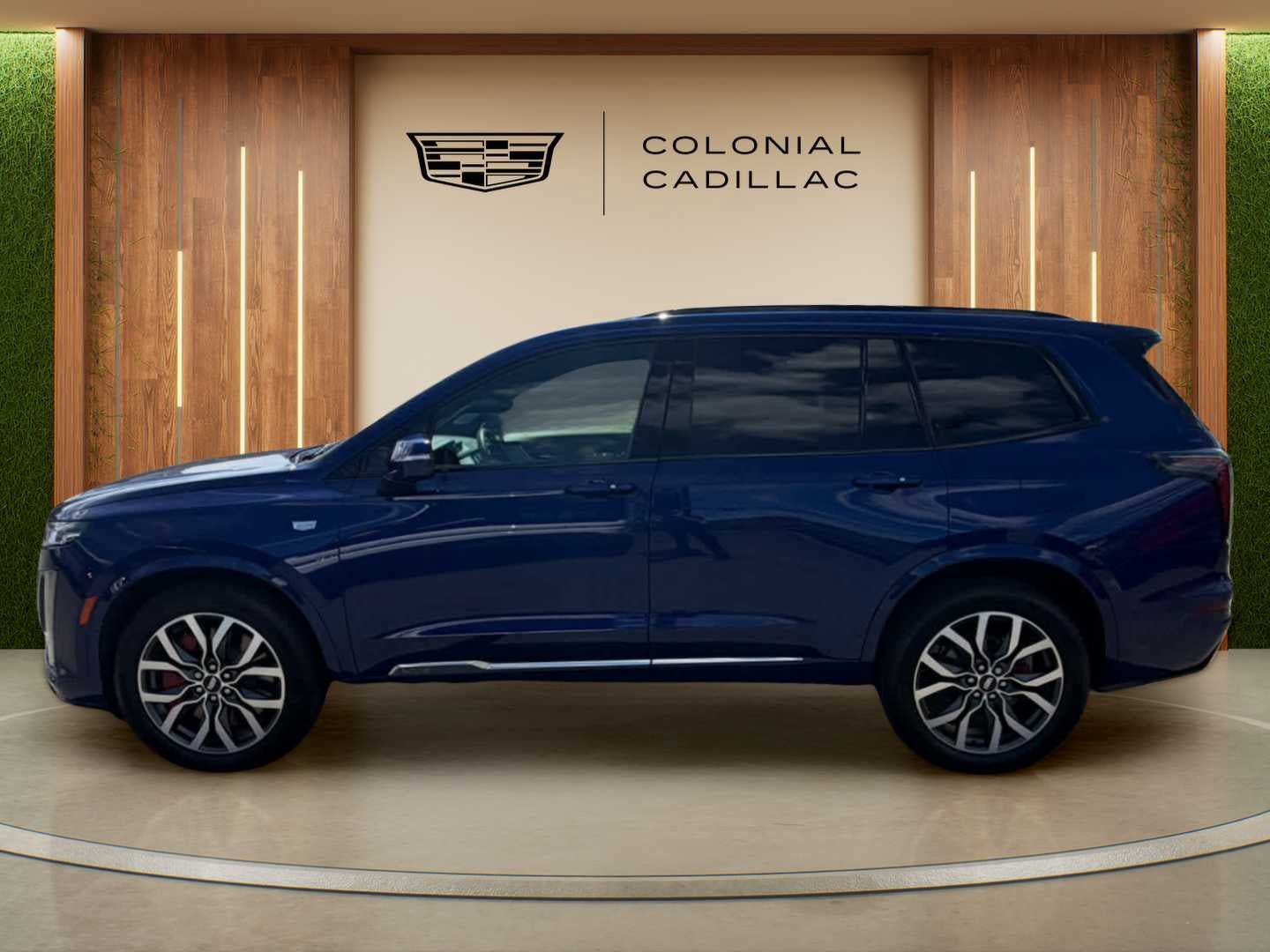 Used 2024 Cadillac XT6 Sport AWD/4WD image 2