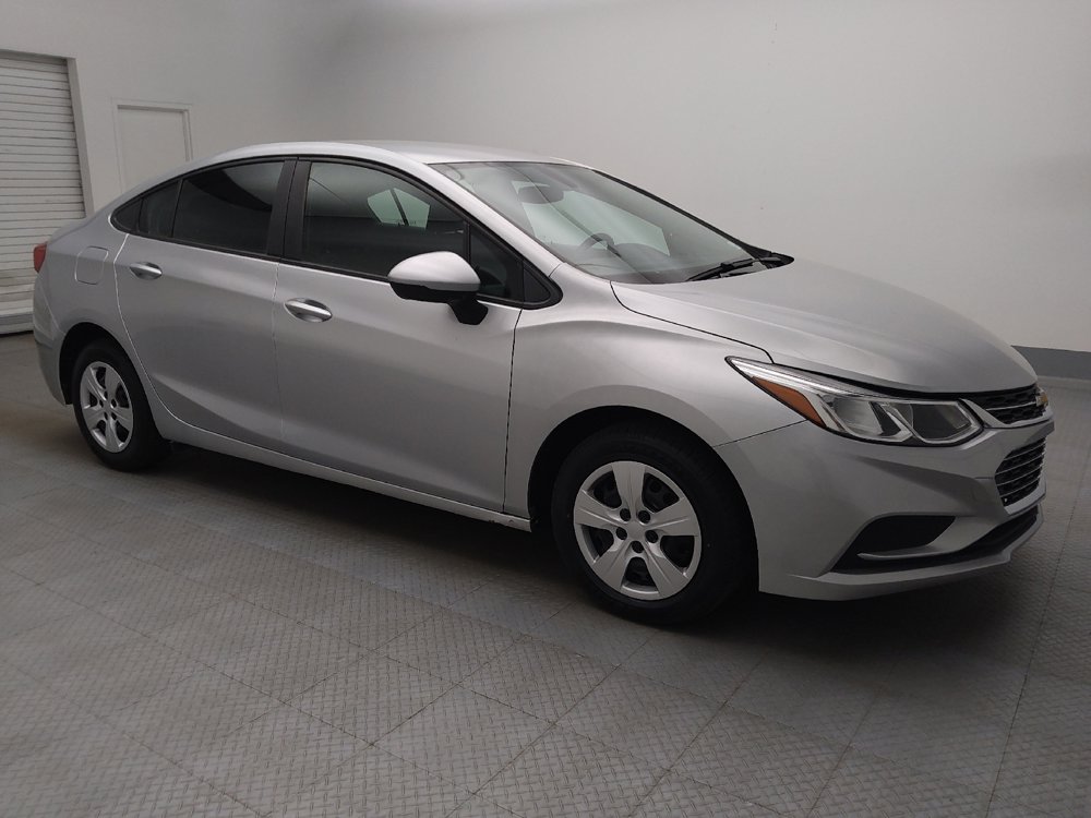 Used 2019 Chevrolet Cruze LS FWD image 11