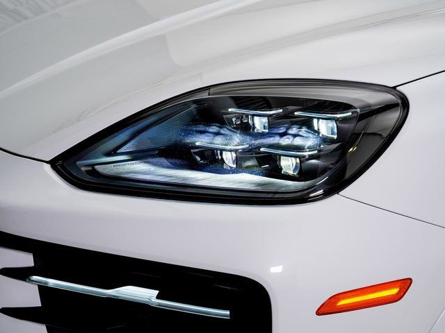 Certified 2025 Porsche Cayenne image 31