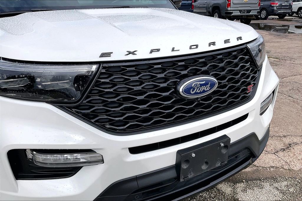 Used 2023 Ford Explorer ST w/ Equipment Group 401A AWD/4WD image 34