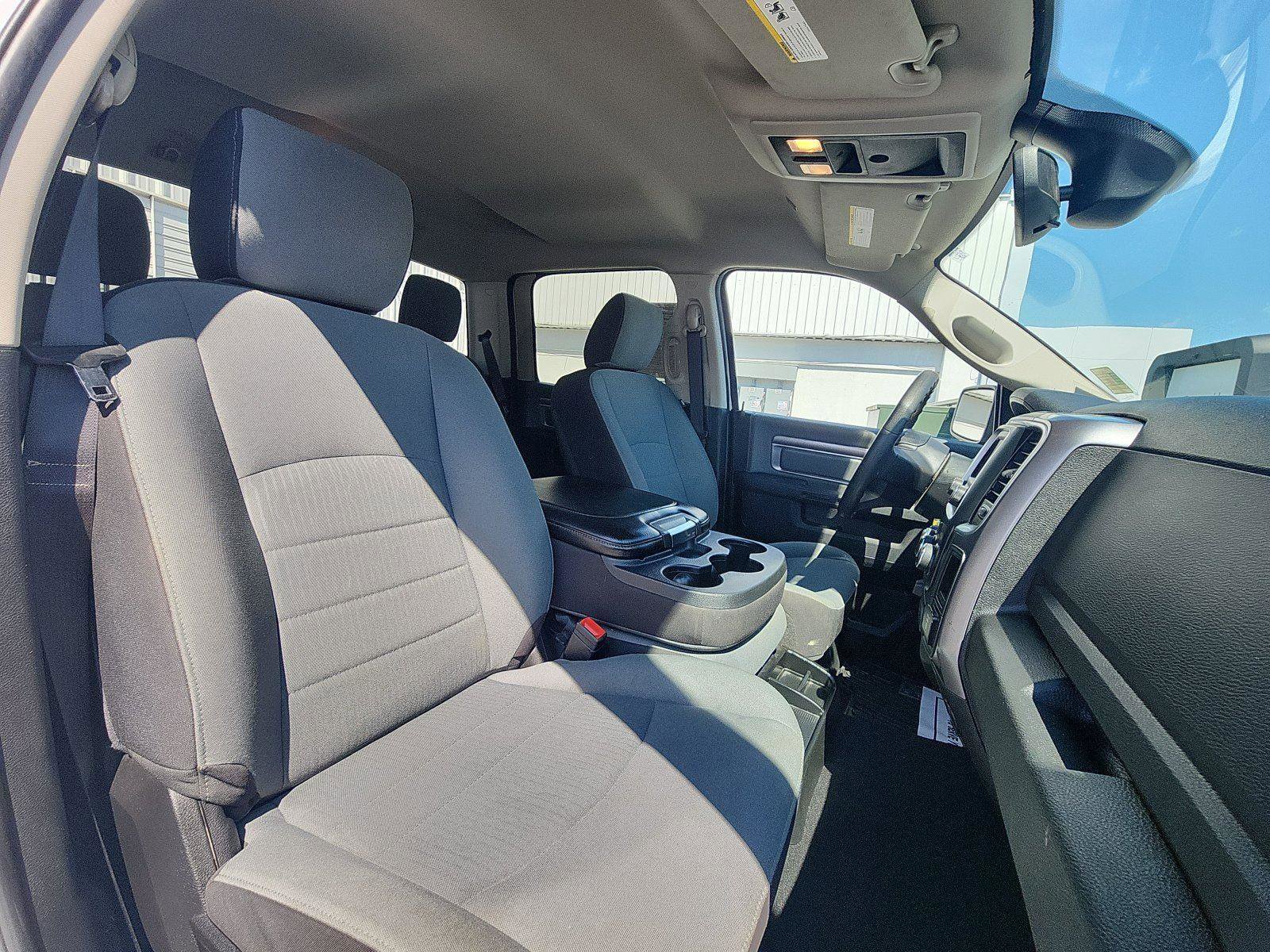 Used 2022 RAM 1500 Classic SLT w/ Protection Group AWD/4WD image 23