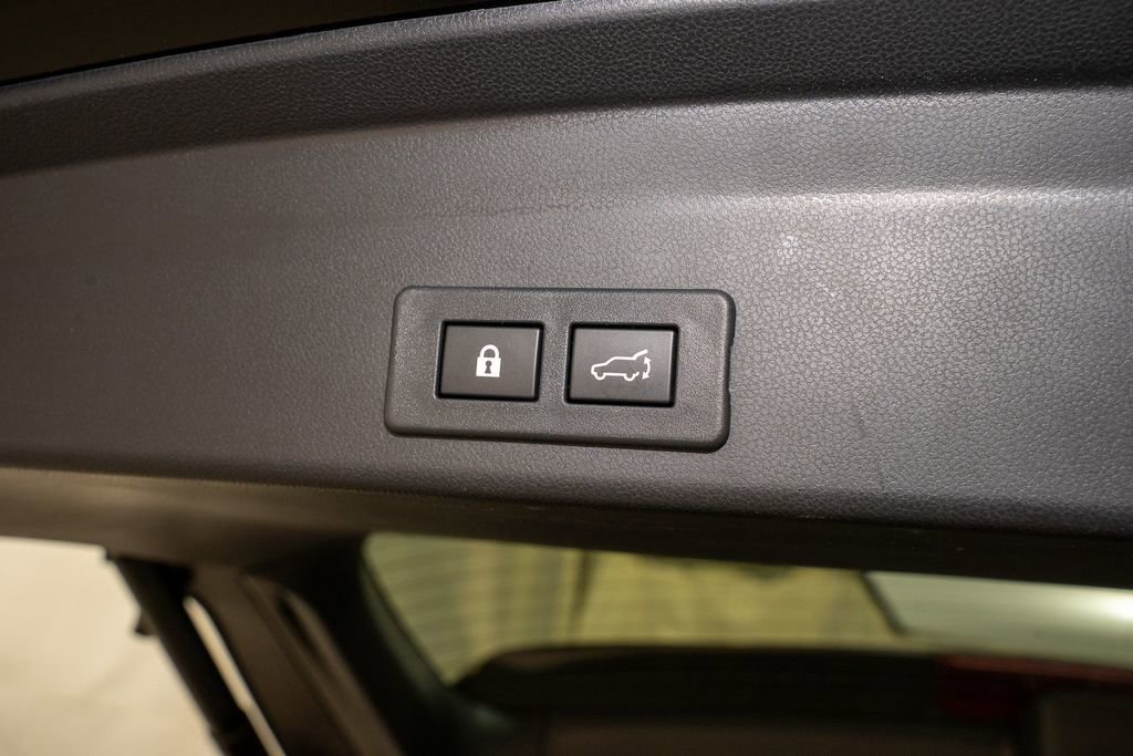 Used 2023 Subaru Ascent Touring image 6