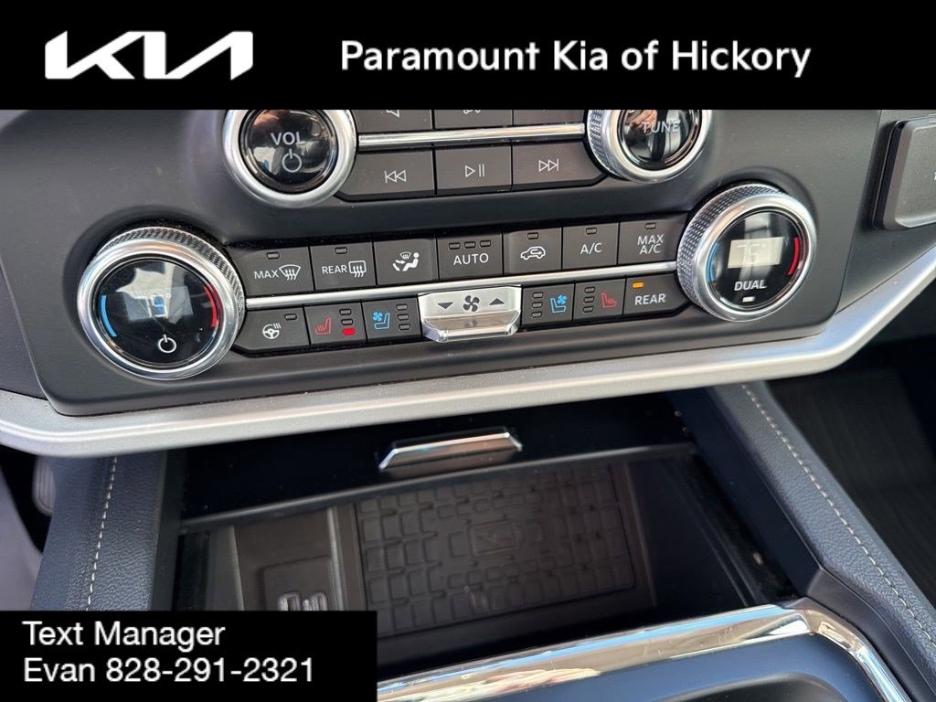 Used 2024 Ford Expedition Max XLT image 29