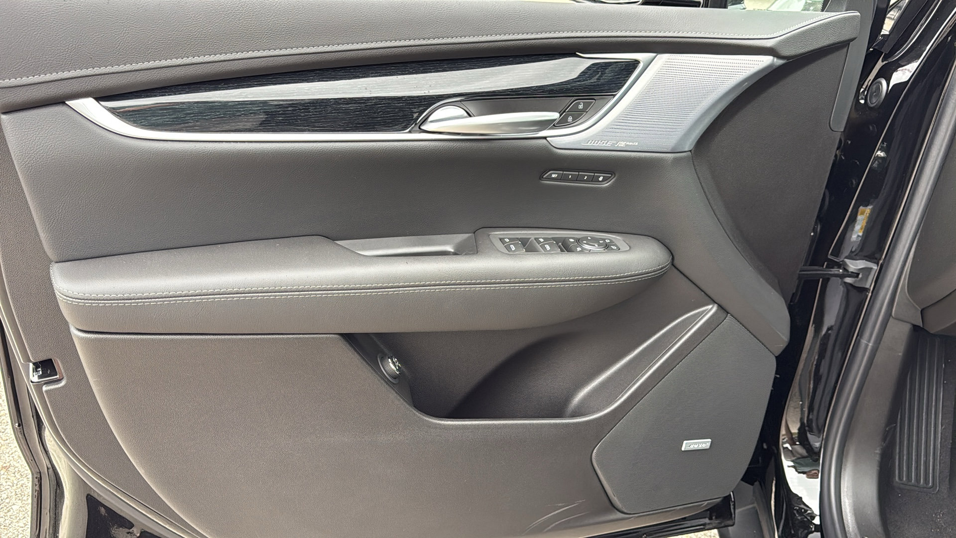 New 2026 Cadillac XT5 Premium Luxury w/ LPO, Floor Liner Package image 10