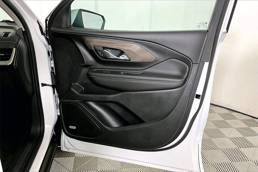 Used 2022 GMC Terrain Denali w/ Denali Premium Package image 24