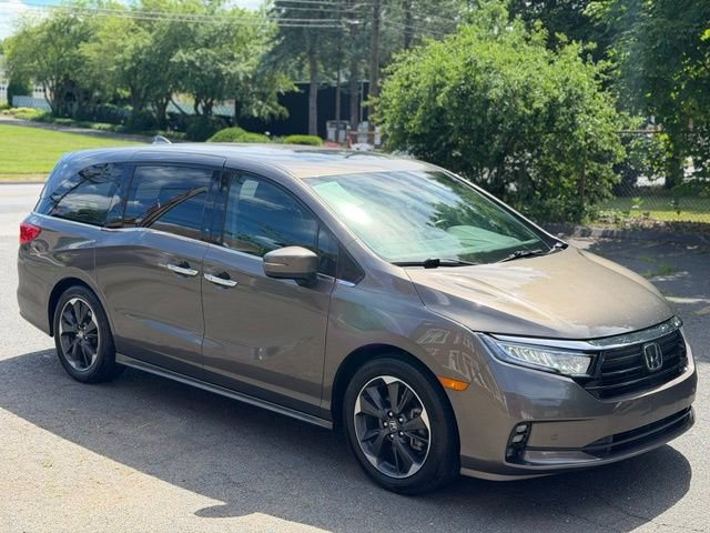Used 2021 Honda Odyssey Elite image 3