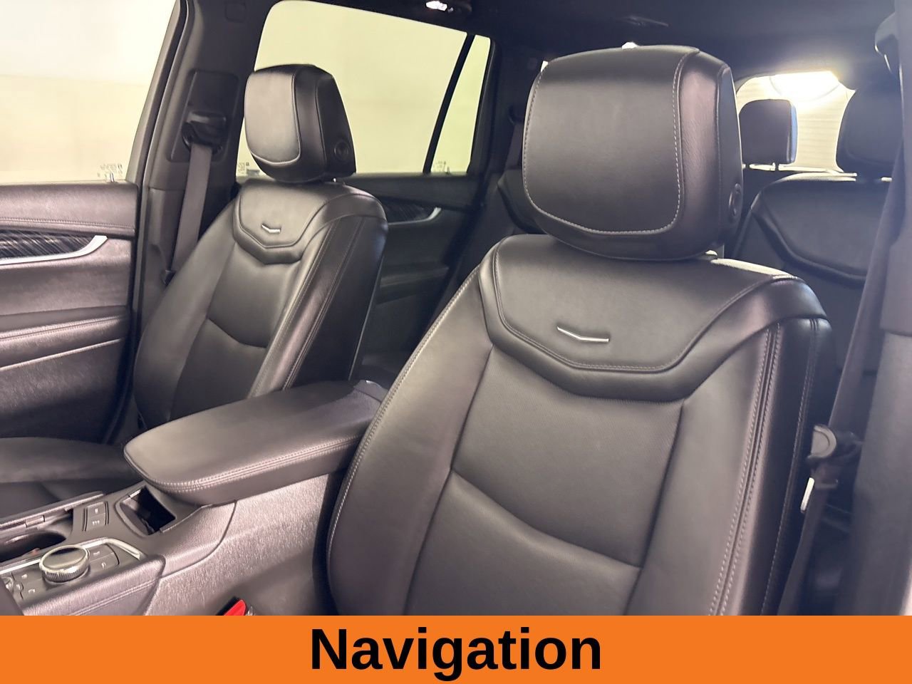 Used 2025 Cadillac XT6 Premium Luxury image 11