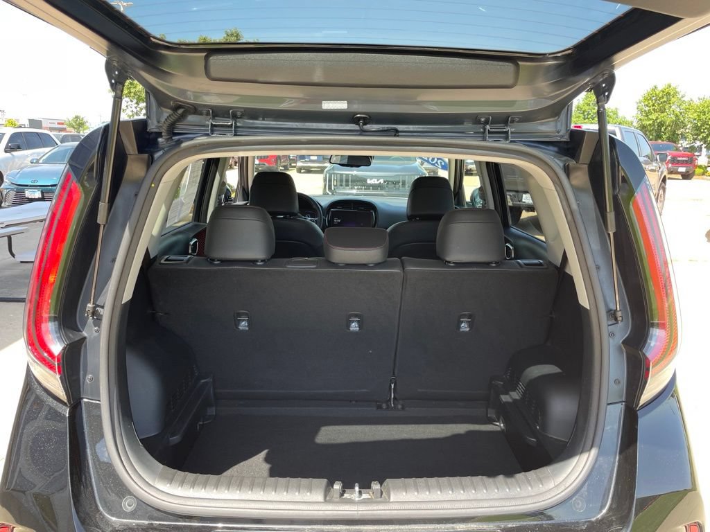 Used 2025 Kia Soul GT-Line FWD image 14