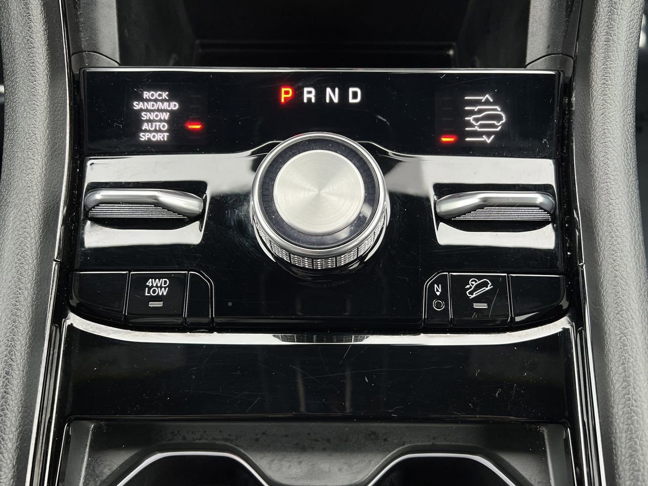 Used 2025 Jeep Grand Cherokee Summit image 10