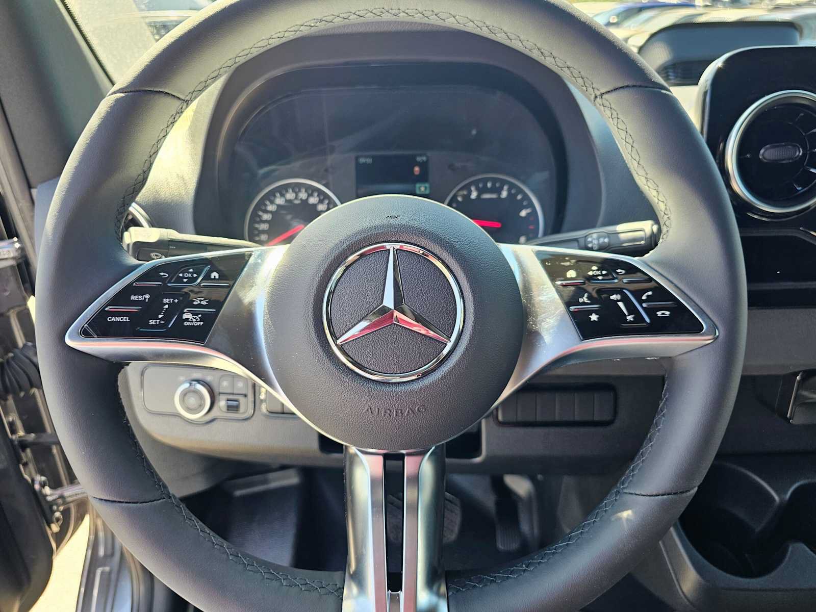 New 2026 Mercedes-Benz Sprinter 2500 image 23