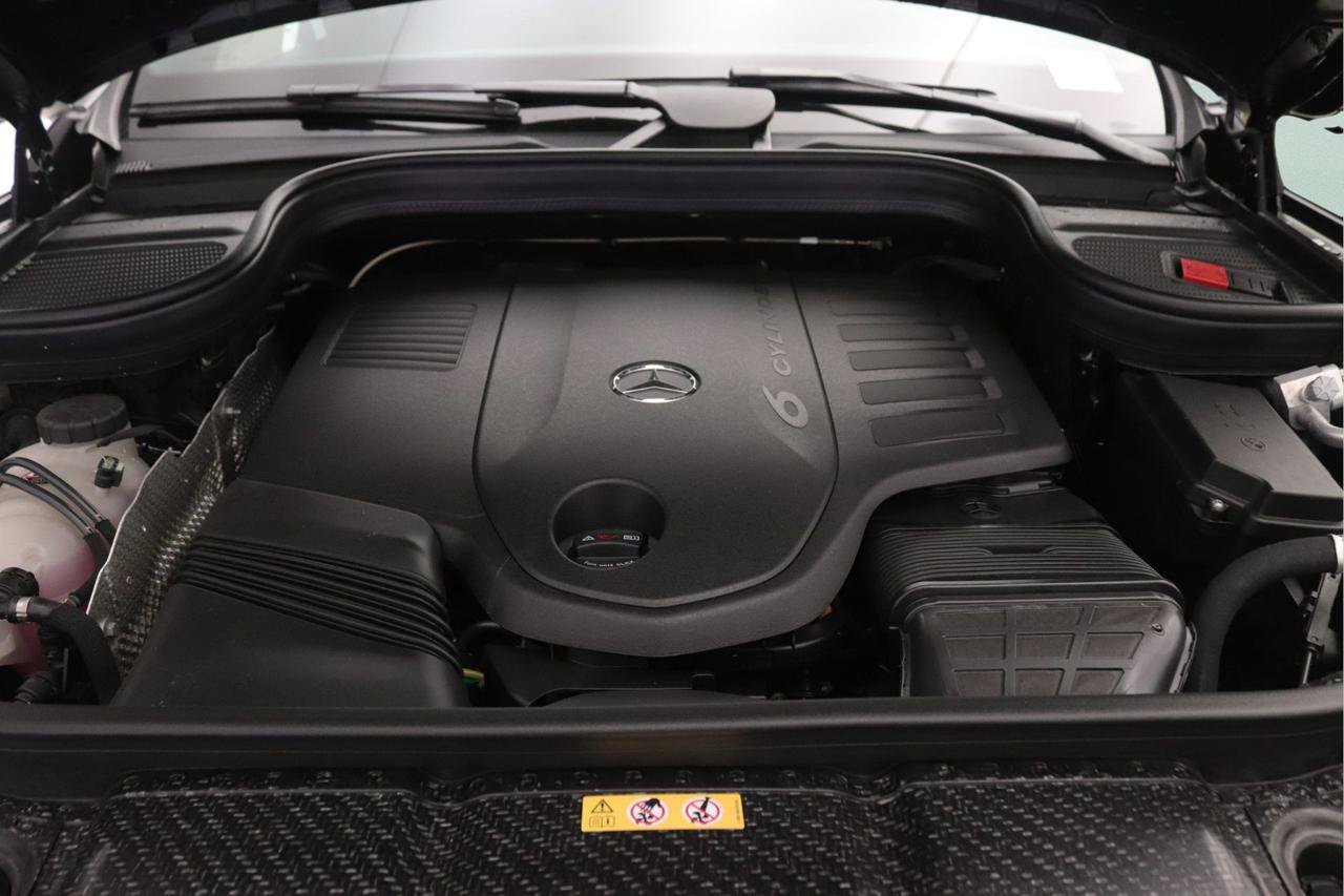 New 2026 Mercedes-Benz GLS 450 4MATIC image 9