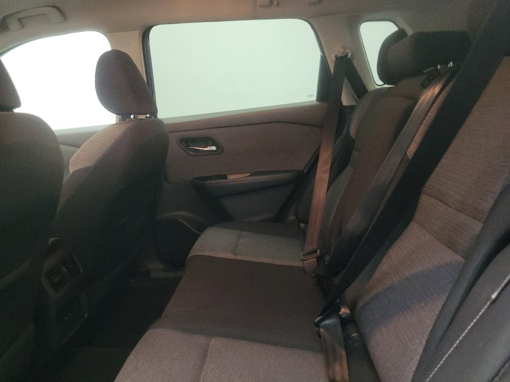Used 2022 Nissan Rogue SV AWD/4WD image 18