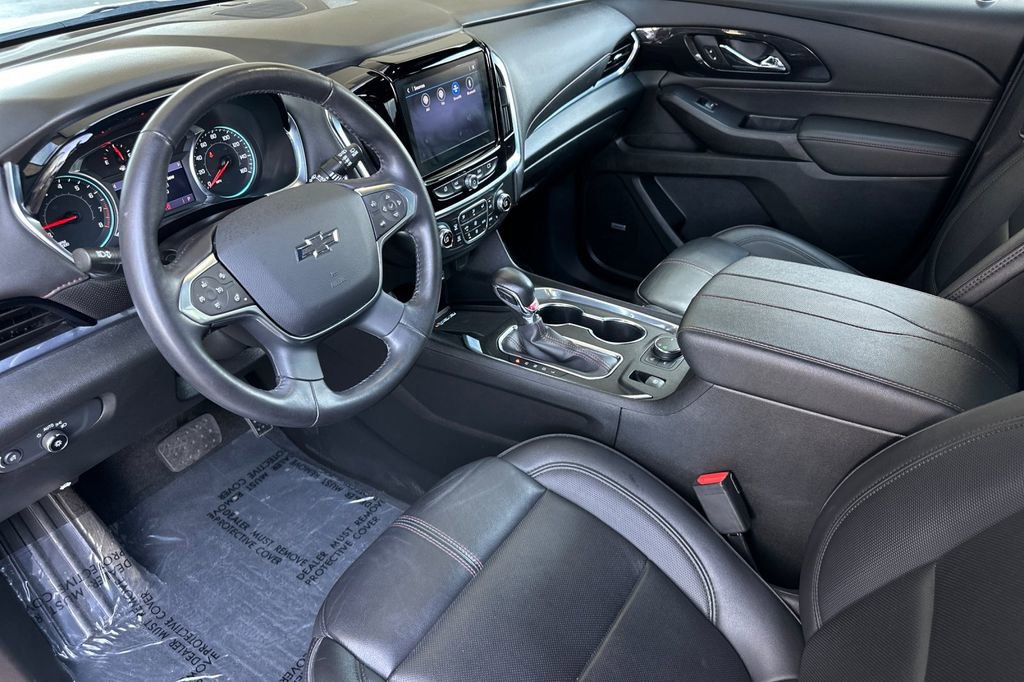 Used 2022 Chevrolet Traverse RS FWD image 10