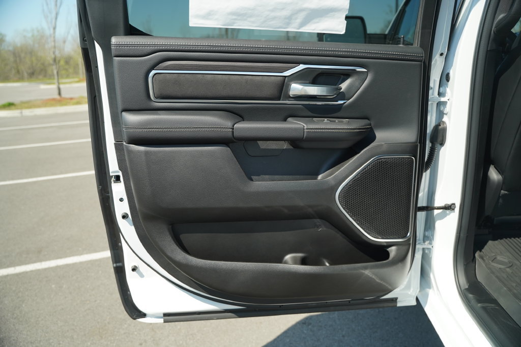 New 2026 RAM 1500 Laramie w/ Night Edition AWD/4WD image 15