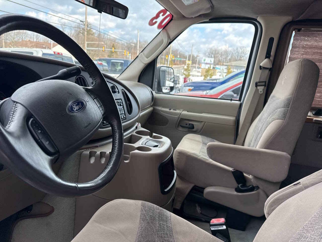 Used 2003 Ford E-150 and Econoline 150 image 15