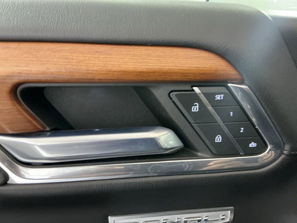 Used 2022 GMC Sierra 1500 Denali image 25