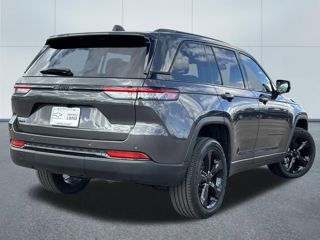 Used 2023 Jeep Grand Cherokee Altitude video 2