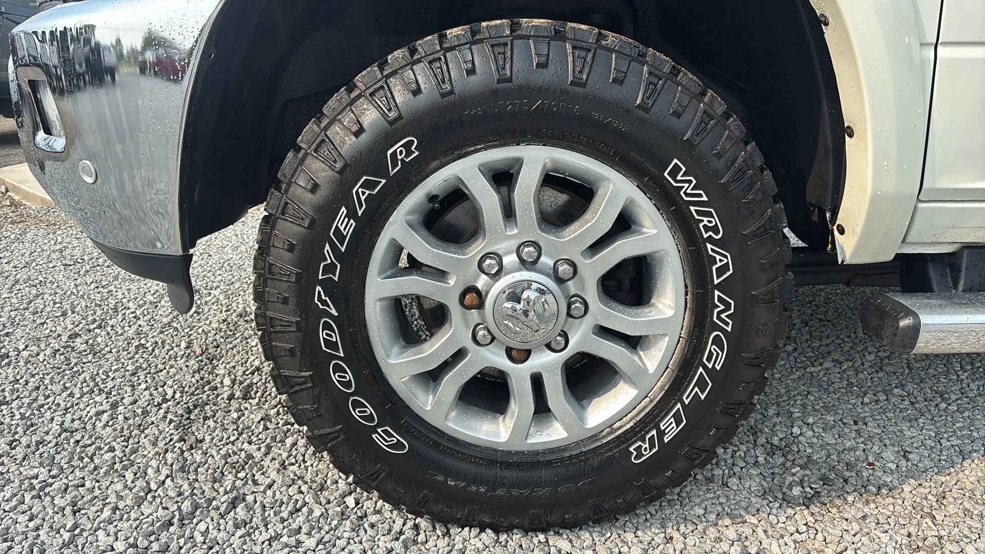 Used 2016 RAM 2500 Laramie w/ Snow Chief Group AWD/4WD image 16