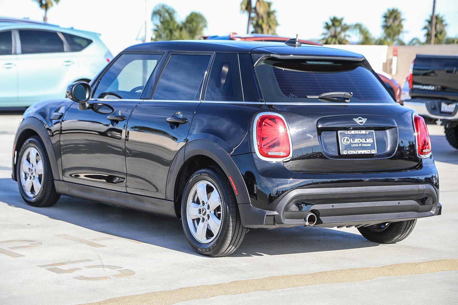Used 2022 MINI Cooper 4-Door Hardtop image 5