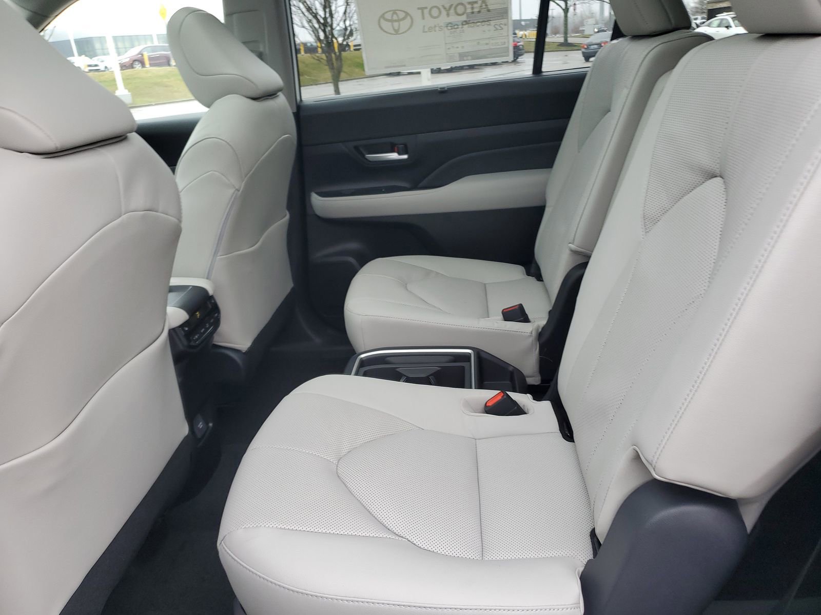 New 2026 Toyota Grand Highlander Limited image 14