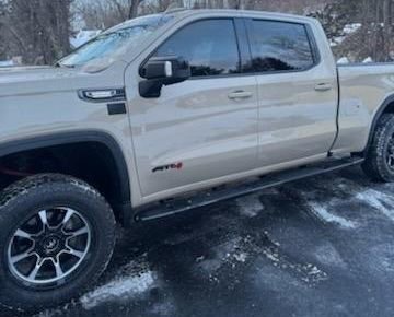 Used 2022 GMC Sierra 1500 AT4 w/ AT4 Preferred Package image 3