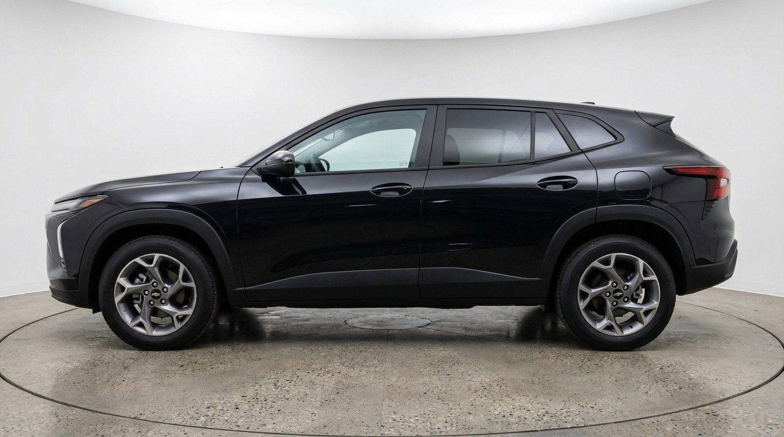 Used 2025 Chevrolet Trax LT w/ LT Convenience Package FWD image 5