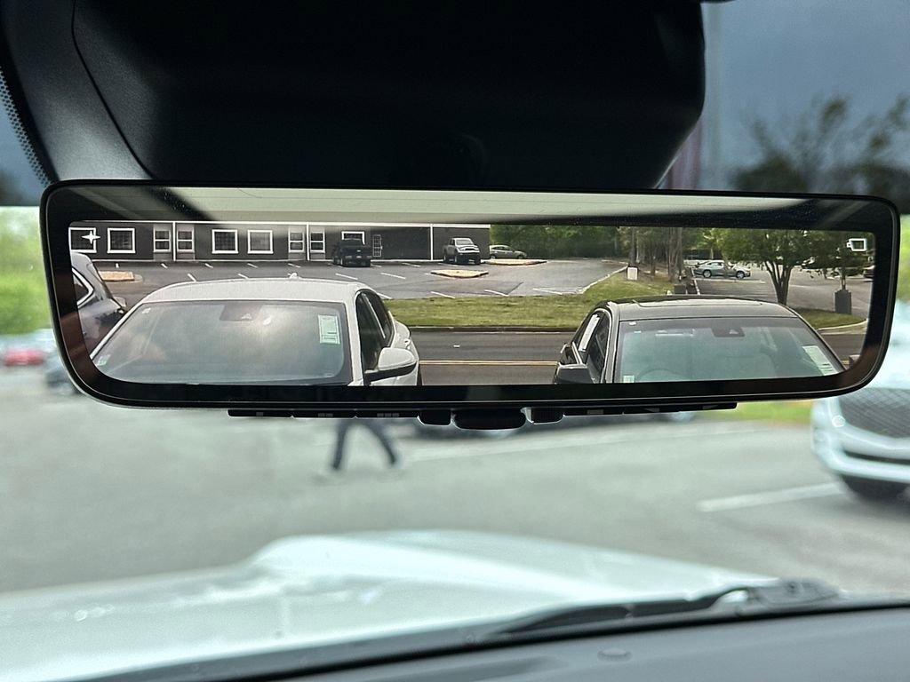 Used 2024 Lexus GX 550 w/ Accessory Package (Z1) image 33