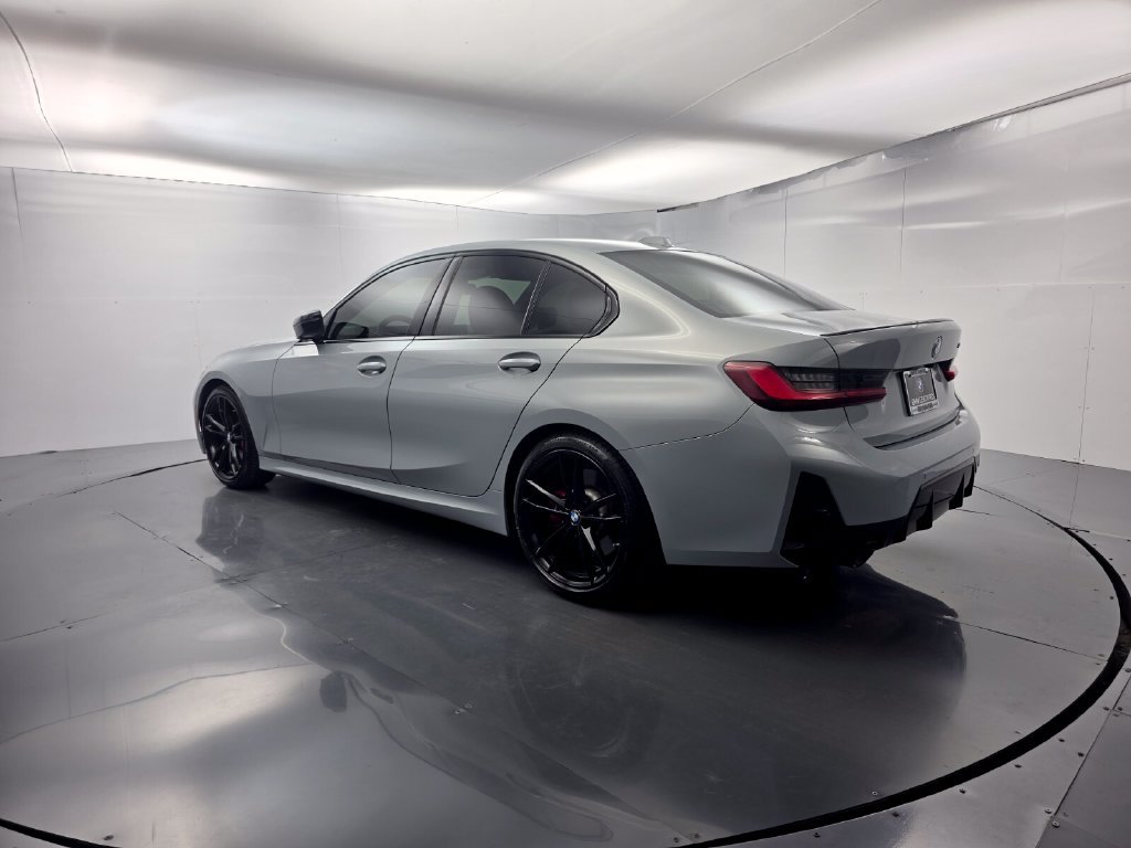 Certified 2023 BMW 330i Sedan w/ M Sport Package RWD image 4