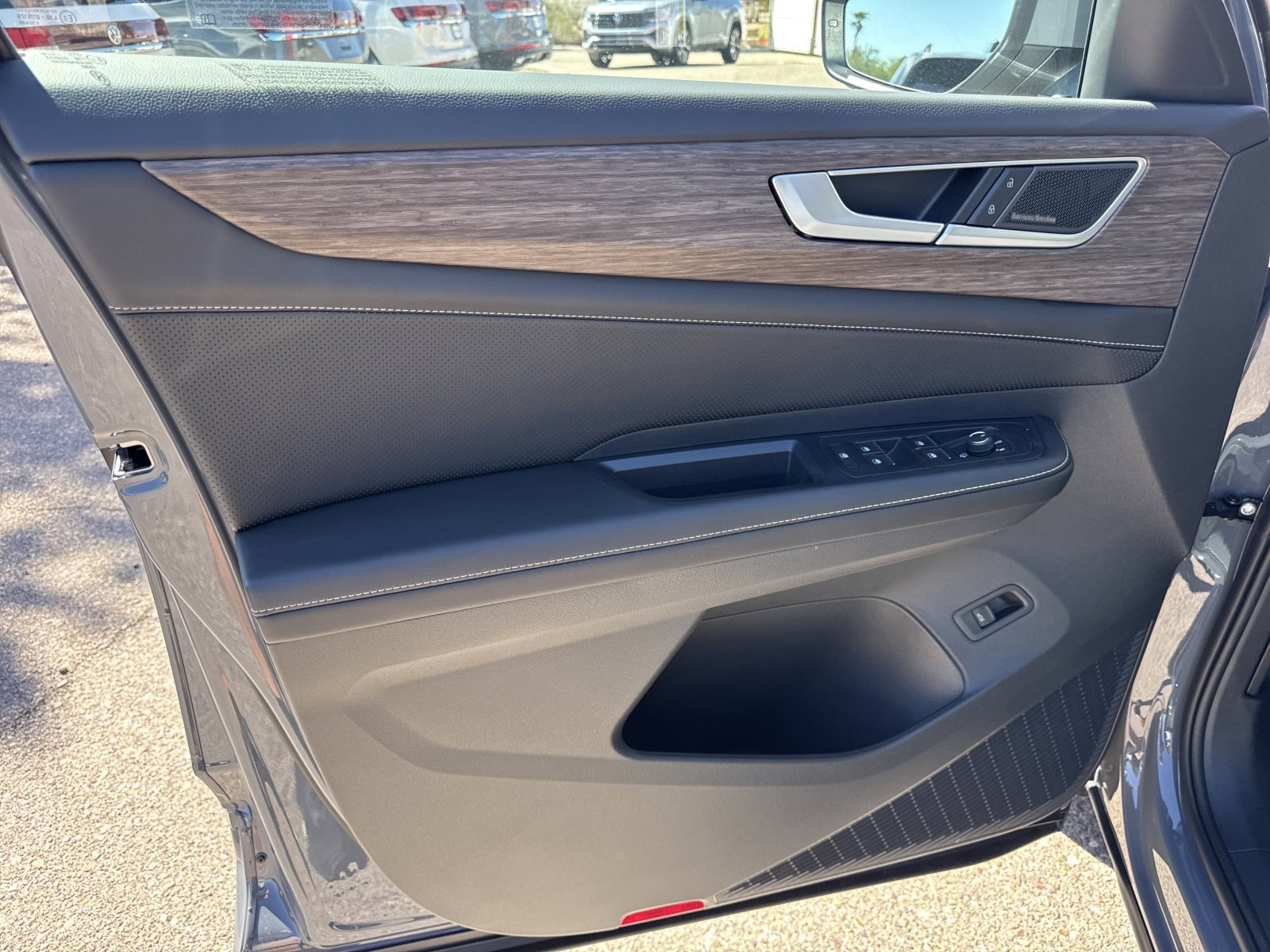New 2026 Volkswagen Atlas SEL Premium R-Line image 12