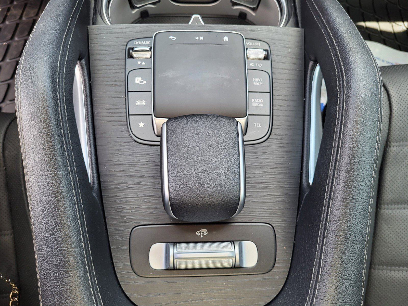 Used 2024 Mercedes-Benz GLS 580 4MATIC image 25